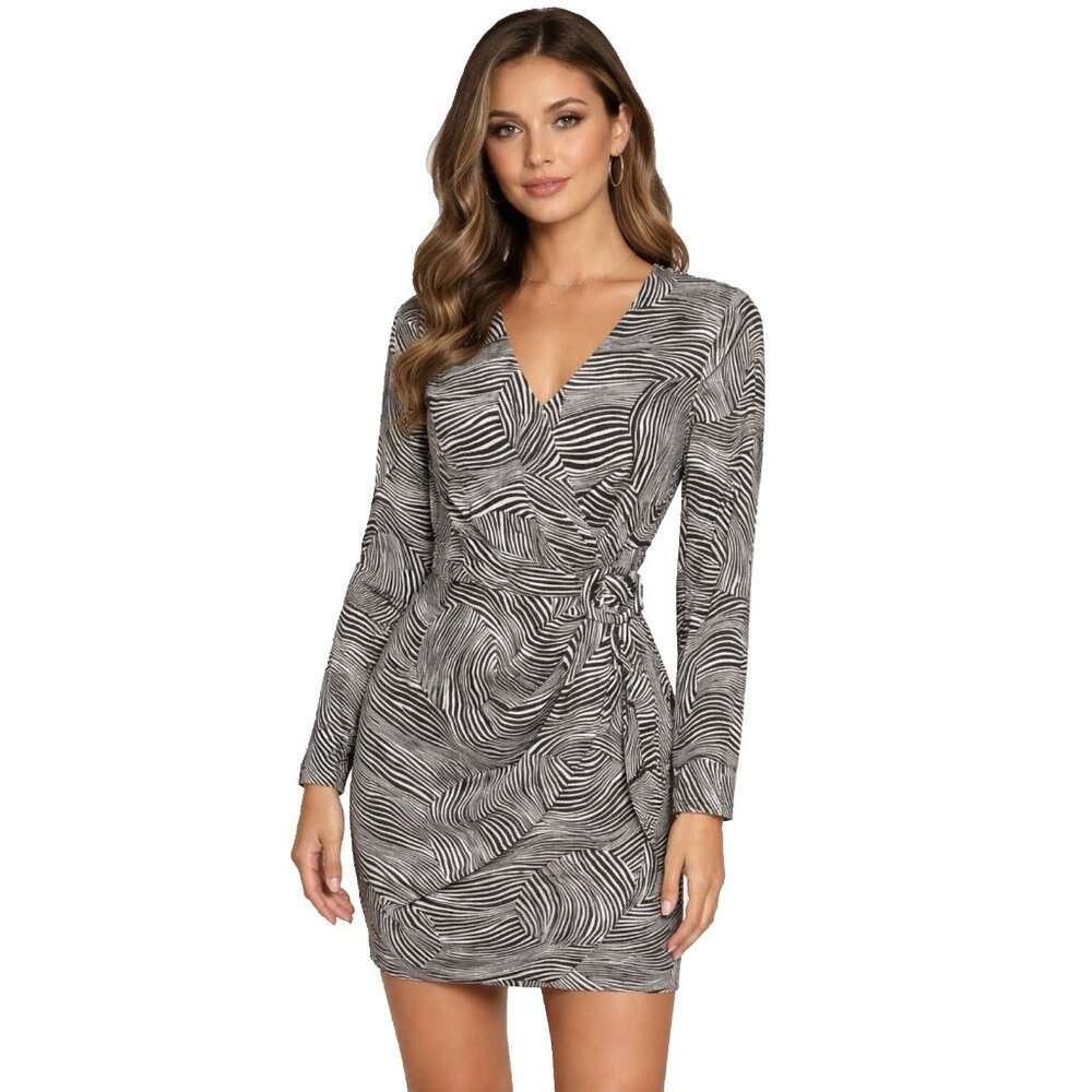 Trina Turk Dress Black White 6 Small Long Sleeve Faux Wrap Career Church Party